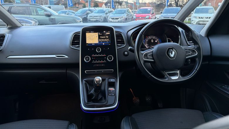 Renault Scenic 1.2 TCE 130 Dynamique Nav 5dr Petrol Estate